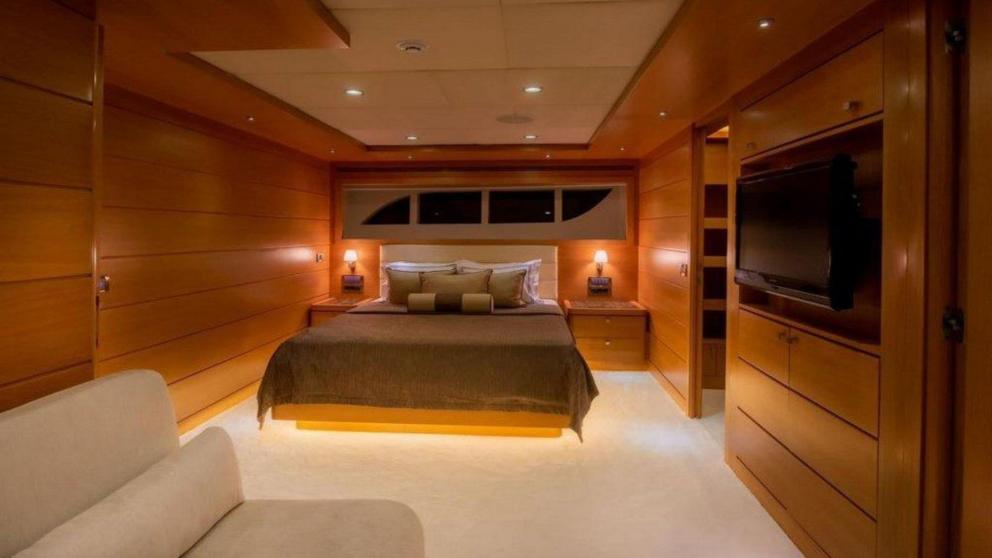 Luxury double cabin of the motor yacht Panfeliss picture 1