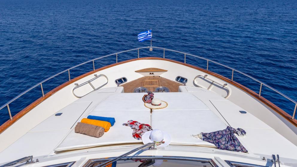 Foredeck of the luxury motor yacht Efmaria