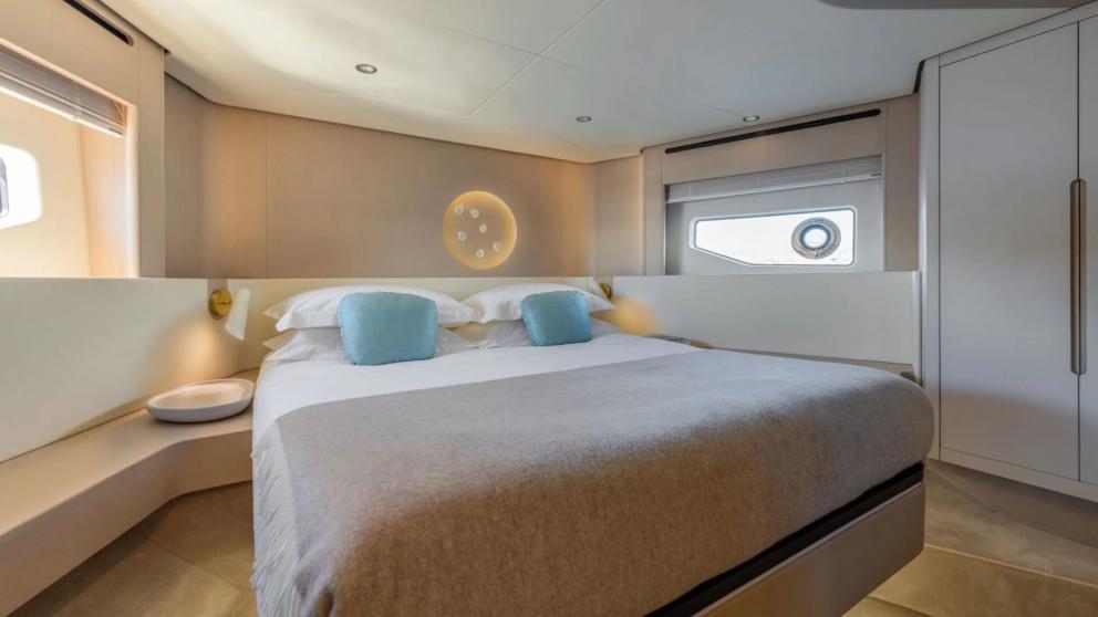 Vip cabin for two on the luxury motor yacht Donna
